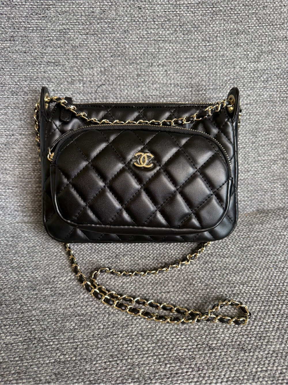 CHANEL Black Quilted Shoulder Bag with Gold Hardware - Picture 2 of 14